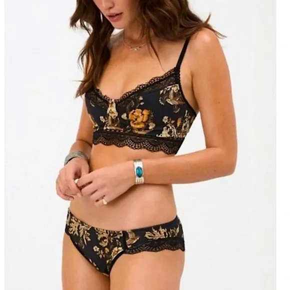 Spell Rosa Intimates Set - Picture 2 of 4